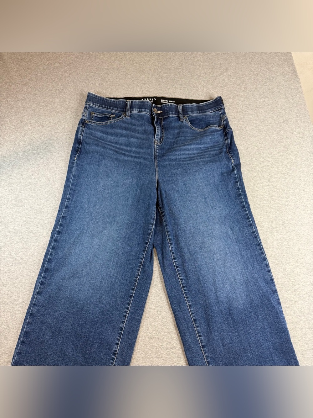 Torrid Bombshell Jeans Womens 18R Blue Wide Leg High Rise Dark Wash Stretch